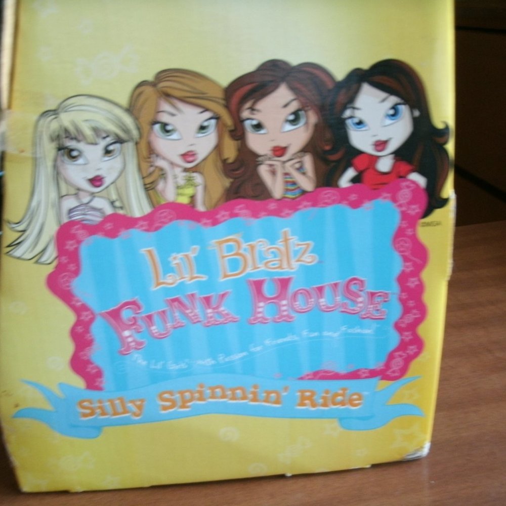 Lil Bratz funk house spinner toy.